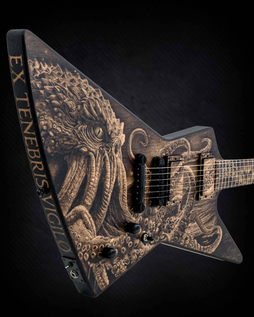 ギター KRAKEN CUSTOM GUITARS Hand-burned custom guitar build I wanted to share - In Progress